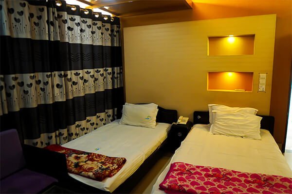 Deluxe Bed