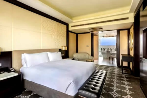 1 Bedroom Suite