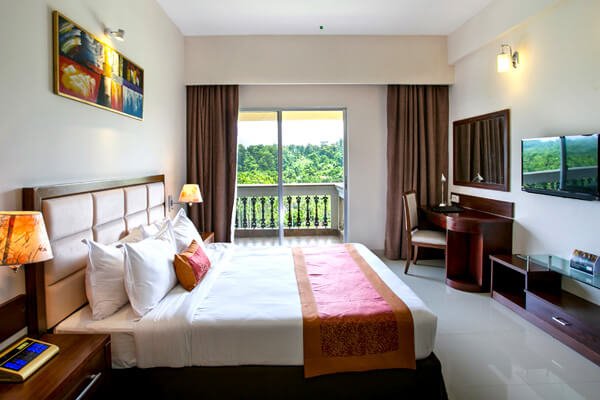 Executive Suite Hill View