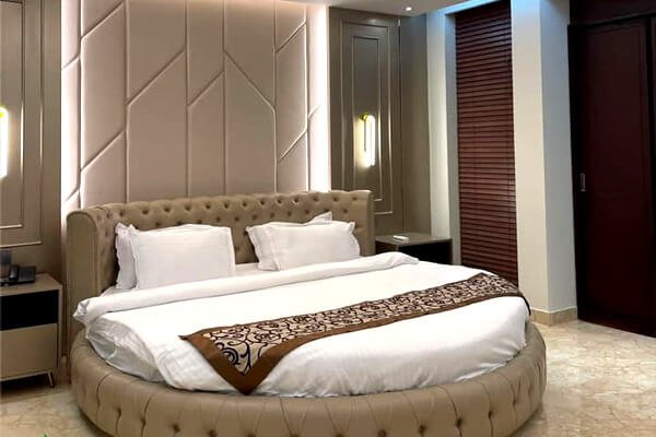 Presidential Room