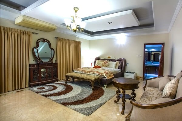 Executive Room