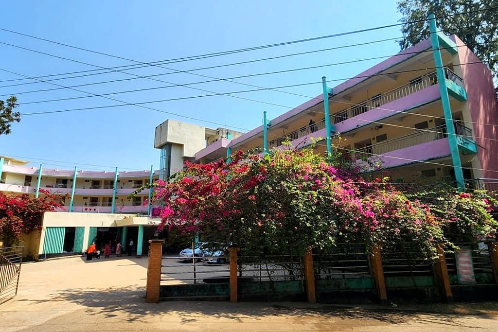 Parjatan Holiday Complex